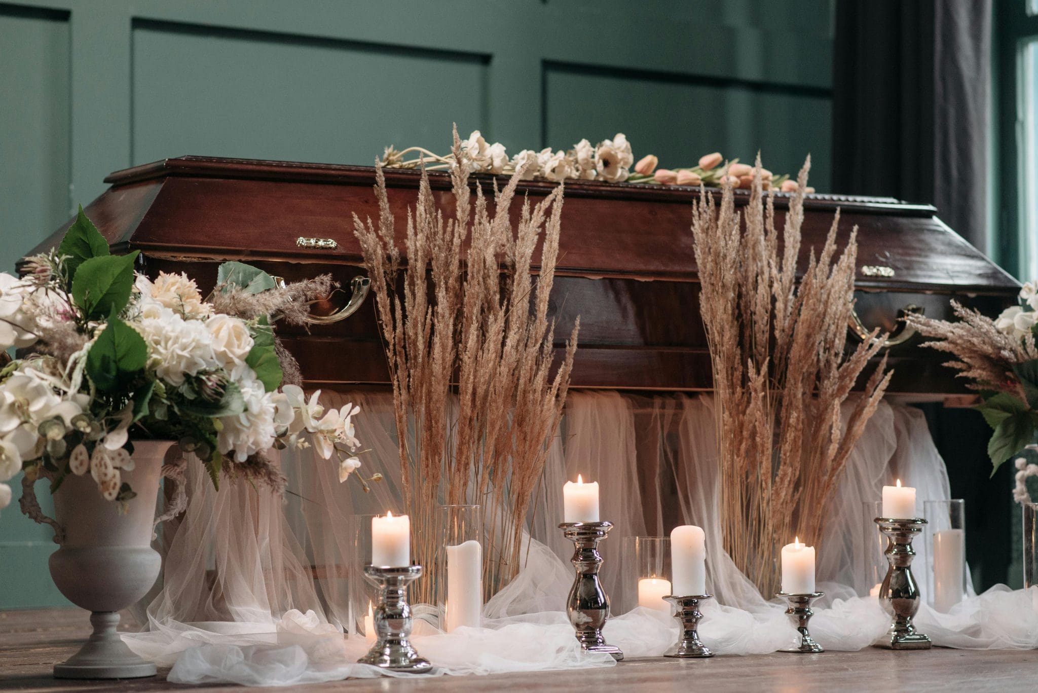 40 Messages To Write On Funeral Flowers For Family