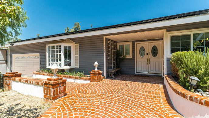 front door walkway ideas