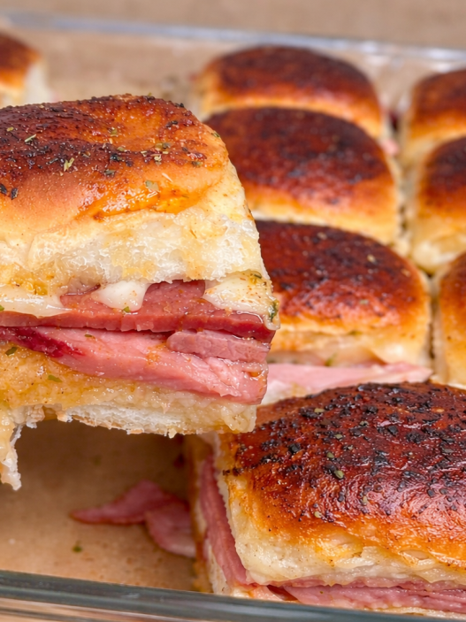 Honey Baked Ham Hawaiian Rolls