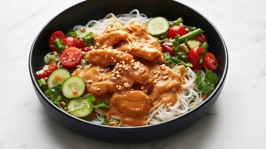 thai chicken noodle bowl