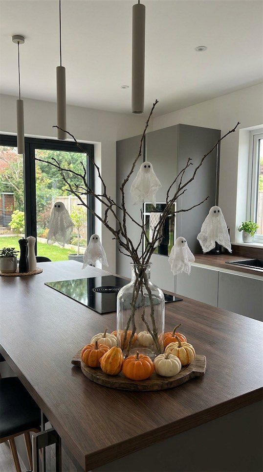 diy halloween kitchen island decor ideas