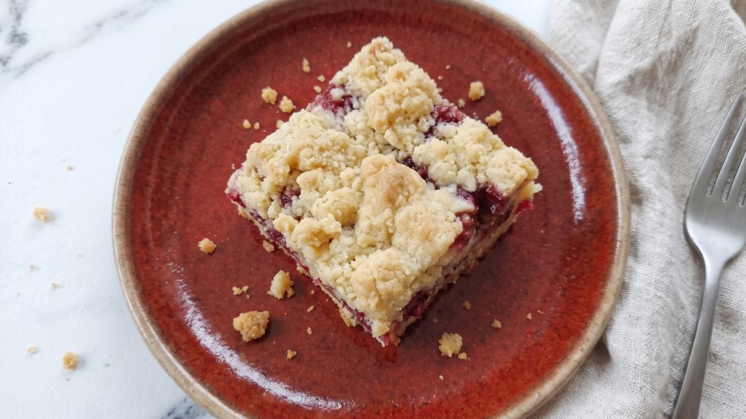 Easy Cranberry Cake Recipe